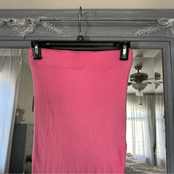 Cotton Citizen Melbourne Midi Skirt In Hot Pink S - Picture 7 of 8